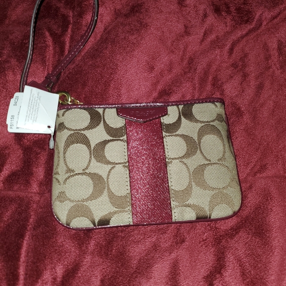 Coach wristlet - Picture 2 of 6
